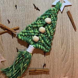 christmas-tree---three-colors